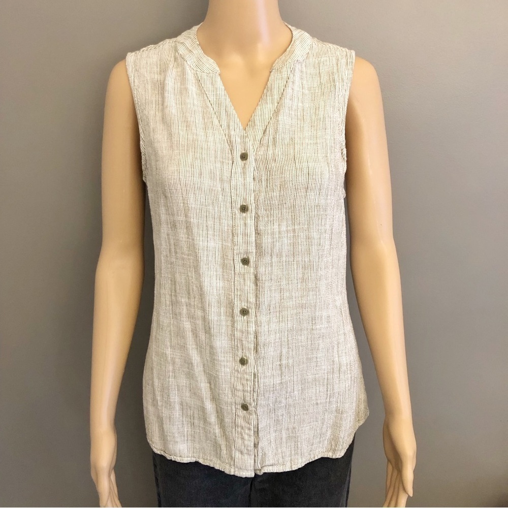 Weatherproof Vintage Striped Pattern Sleeveless Casual Button Down Shirt Blouse.